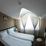 Ivelia Hotel 3*