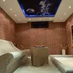 Ivelia Hotel 3*