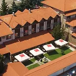 Hotel Ivelia 3*