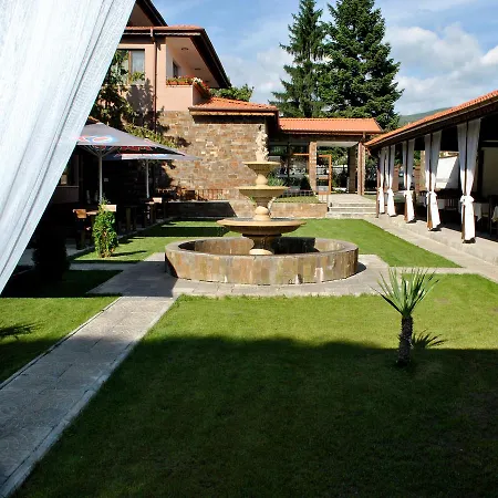 Ivelia 3*